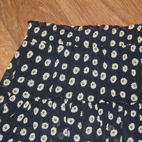 B Jewel Floral Print Skirt Large - Picture 2 of 6